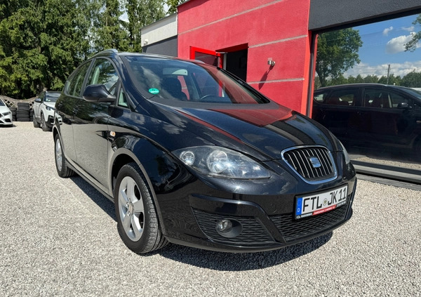 Seat Altea XL cena 15900 przebieg: 214000, rok produkcji 2011 z Skaryszew małe 326